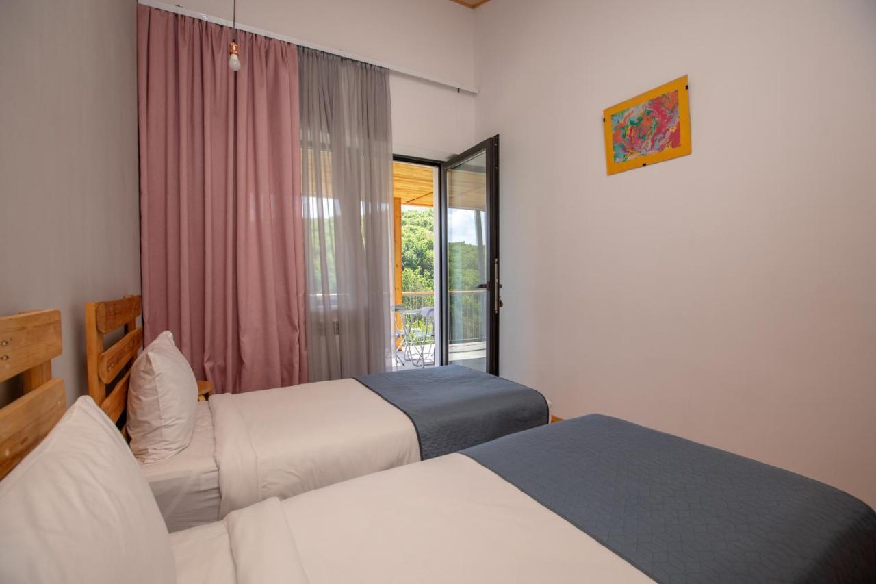 Vardeni Guesthouse Hrazdan エクステリア 写真